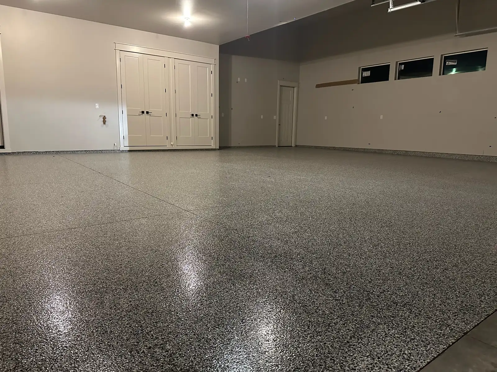 Glossy flake floor in a large clean garage